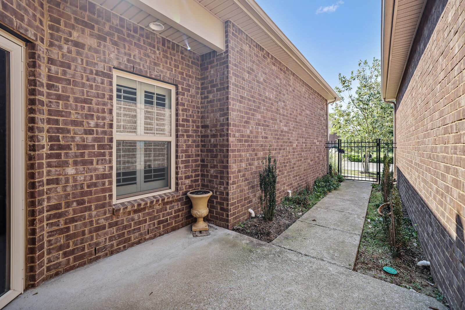 304 Thesing Ct