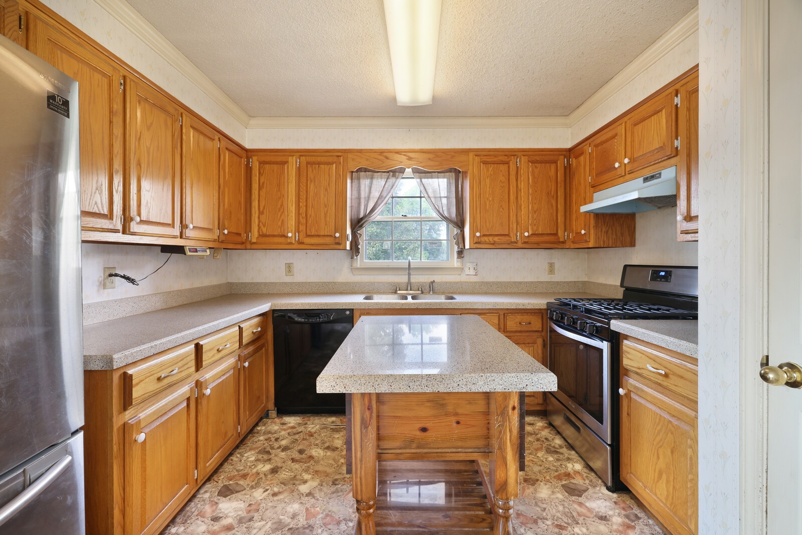 1621 Lillian Cir