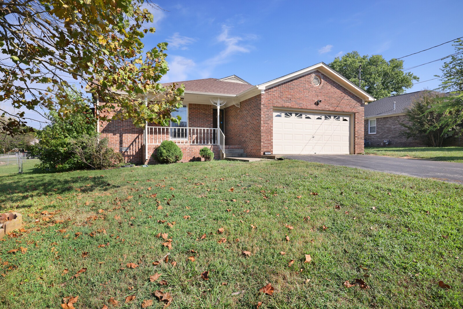 1621 Lillian Cir