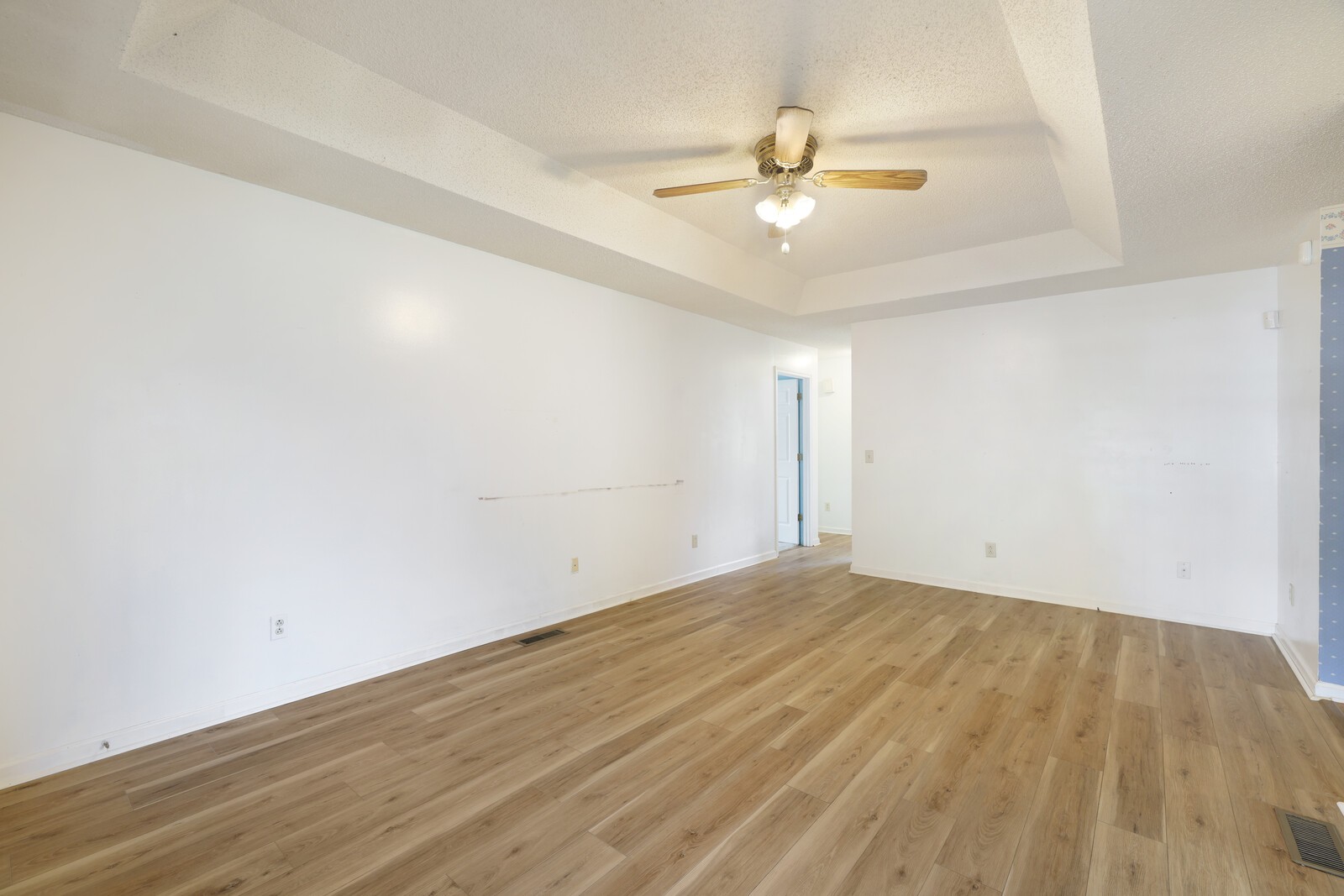 1621 Lillian Cir