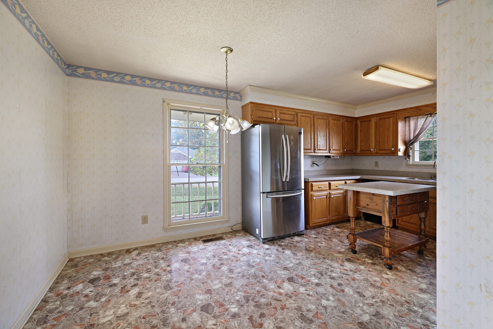 1621 Lillian Cir