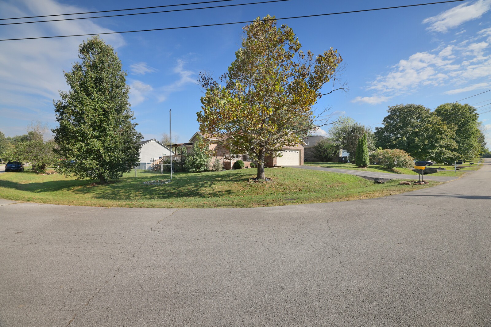 1621 Lillian Cir