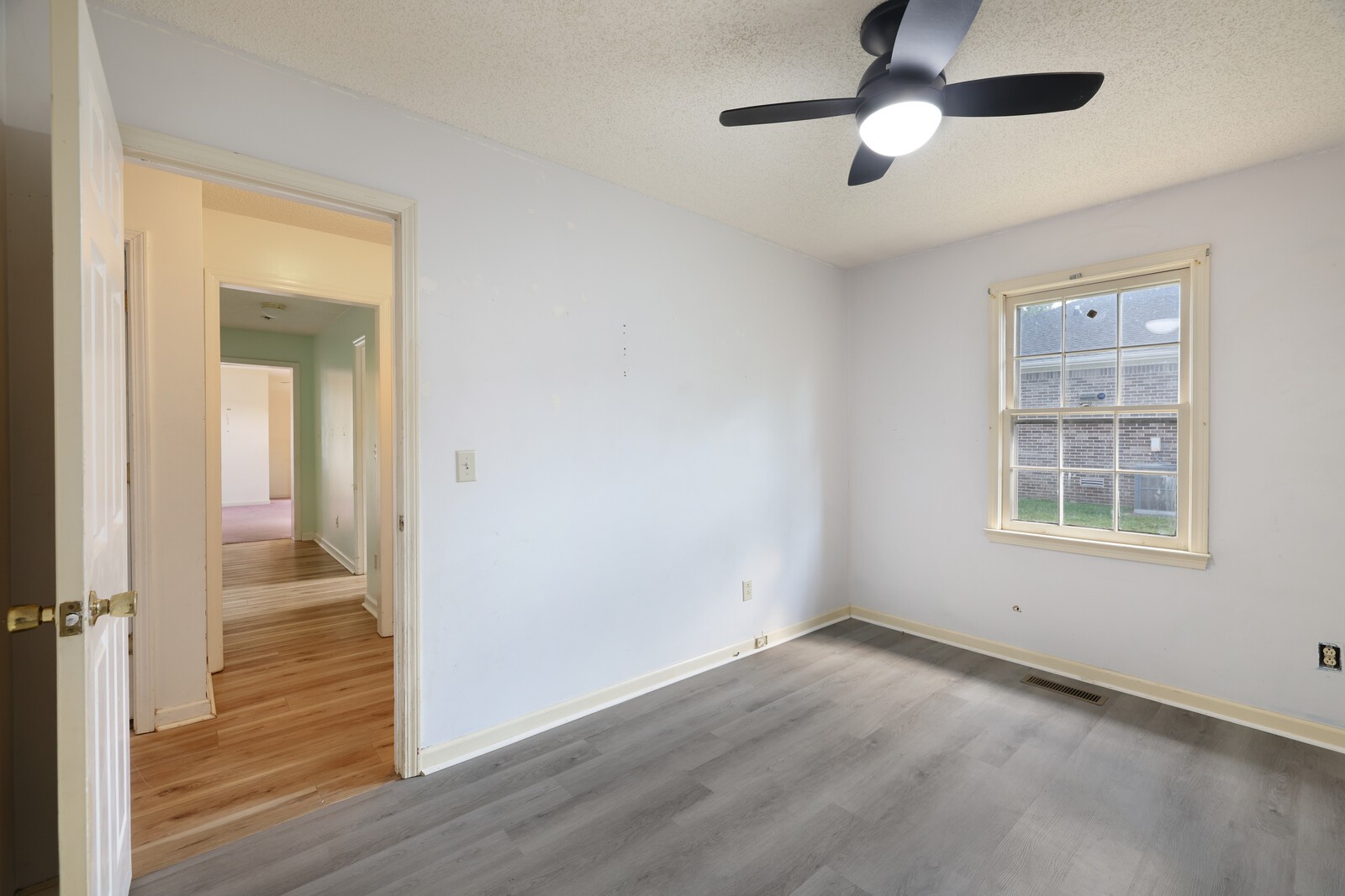 1621 Lillian Cir