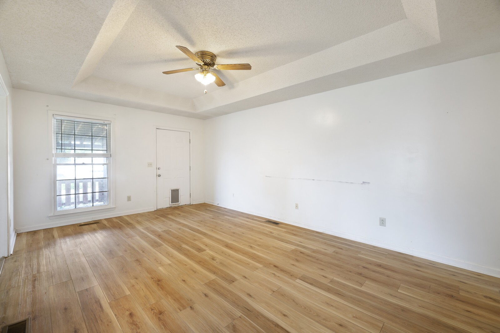 1621 Lillian Cir