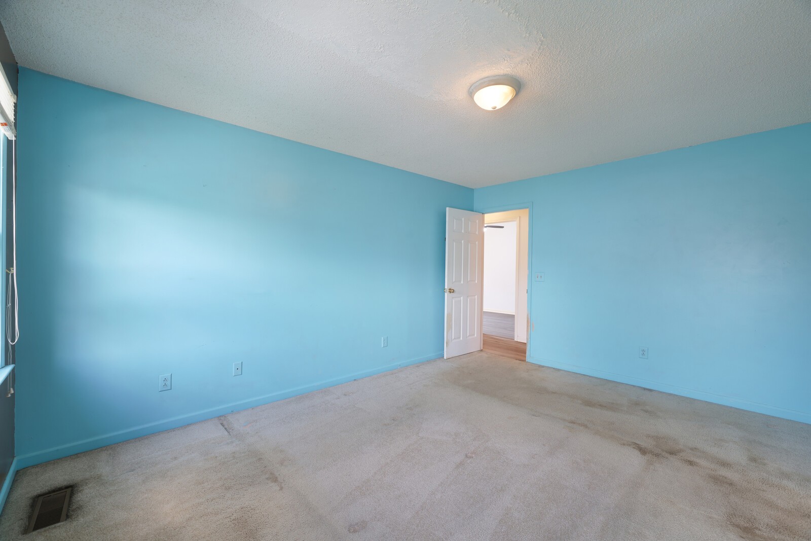 1621 Lillian Cir