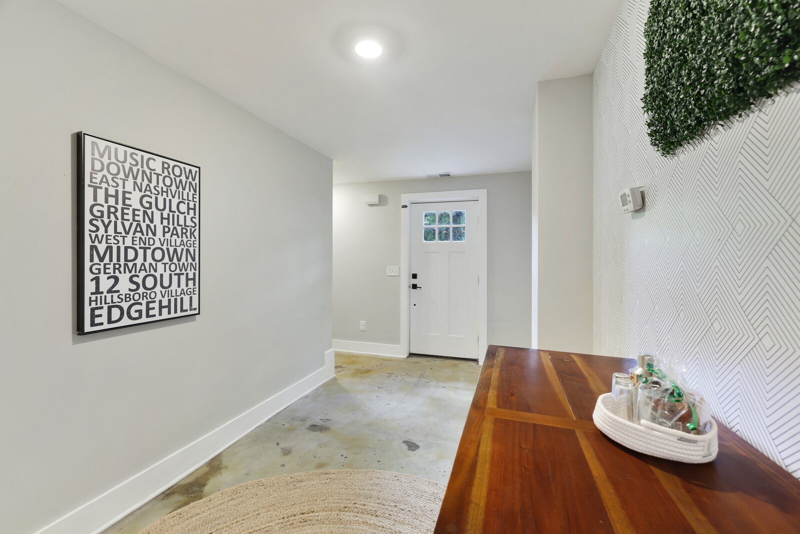 1408 Douglas Ave
