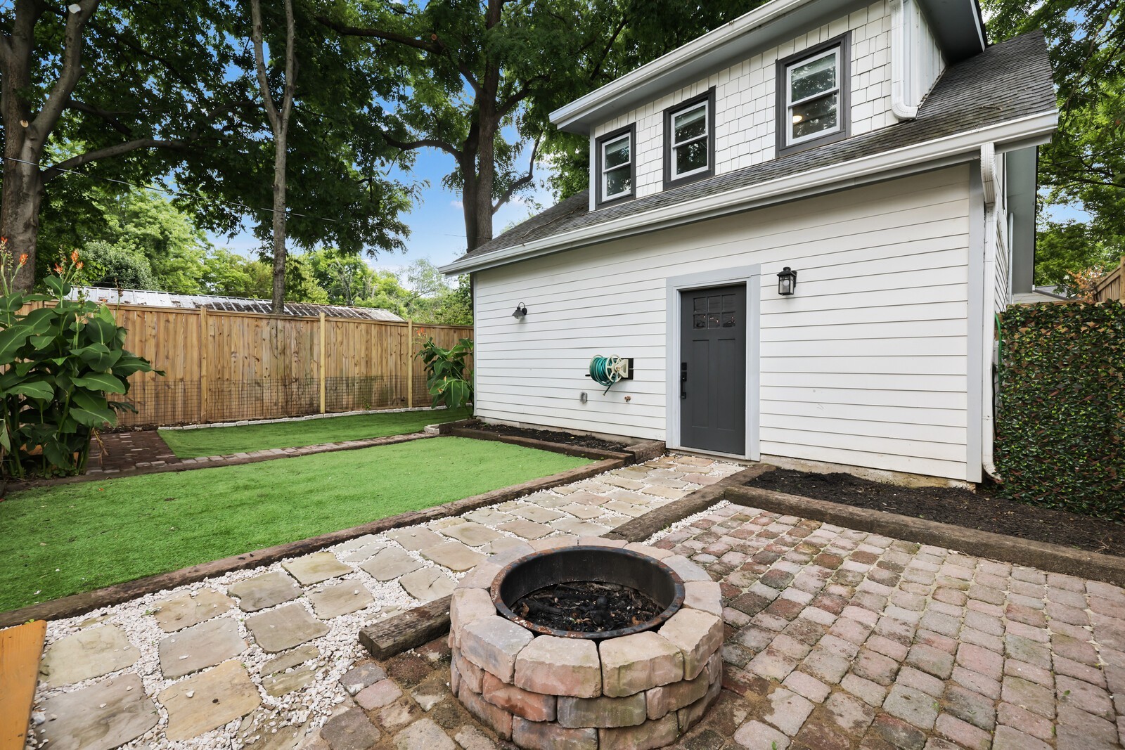 1408 Douglas Ave