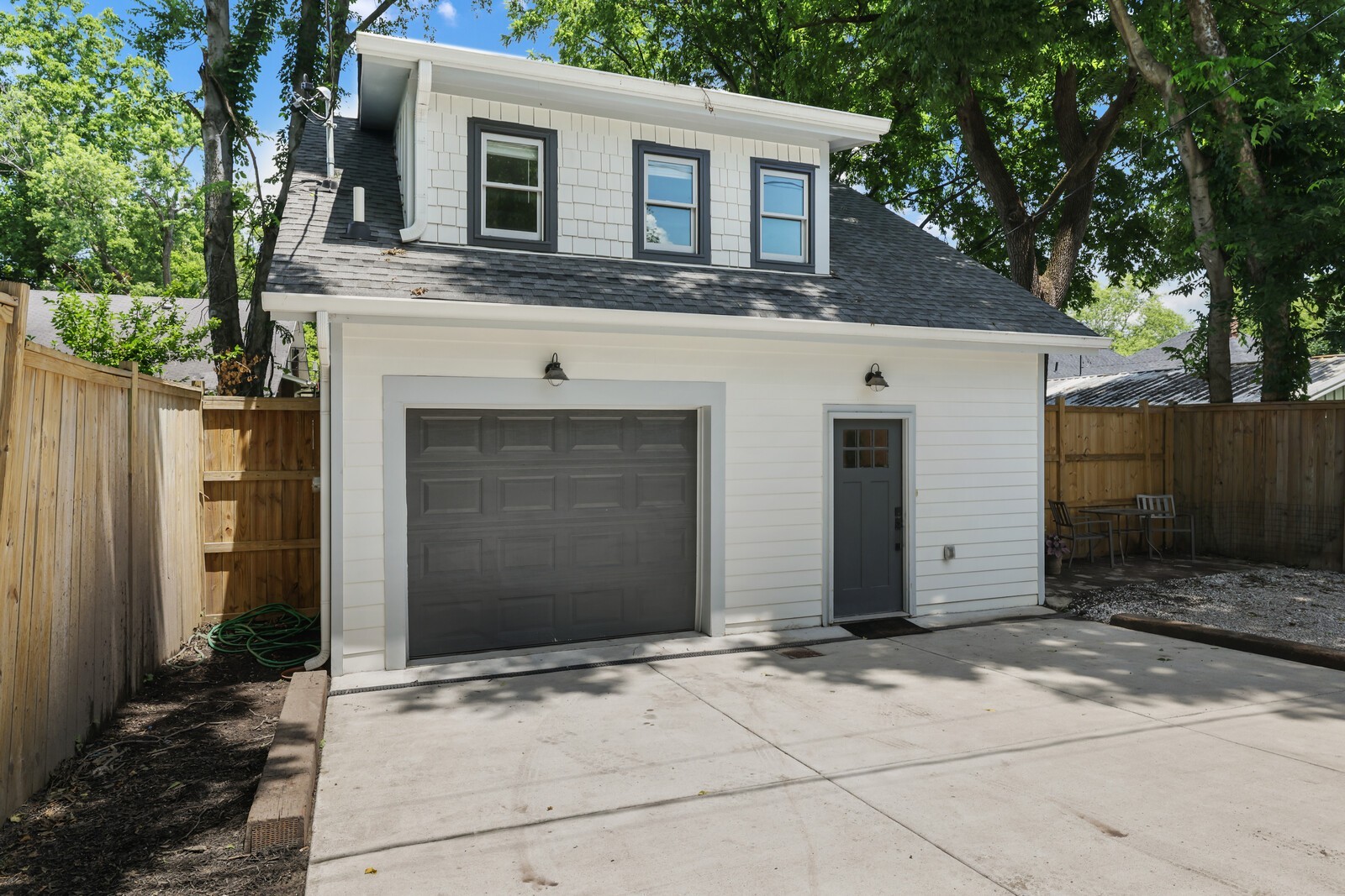 1408 Douglas Ave