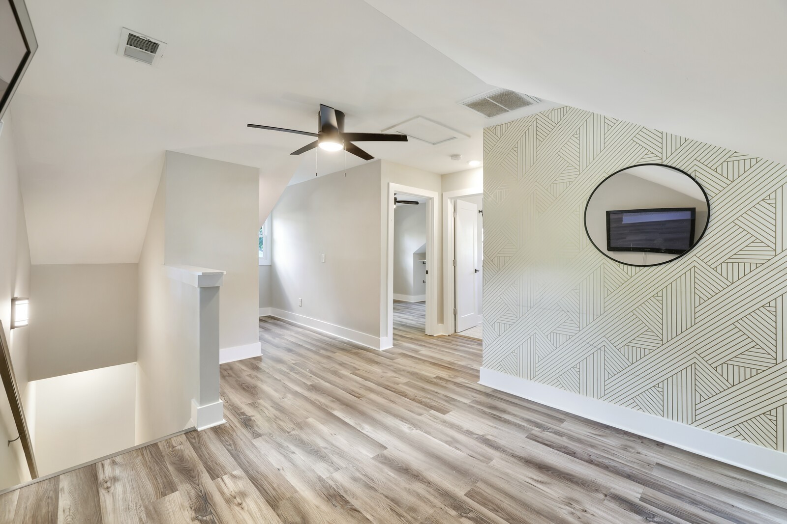 1408 Douglas Ave