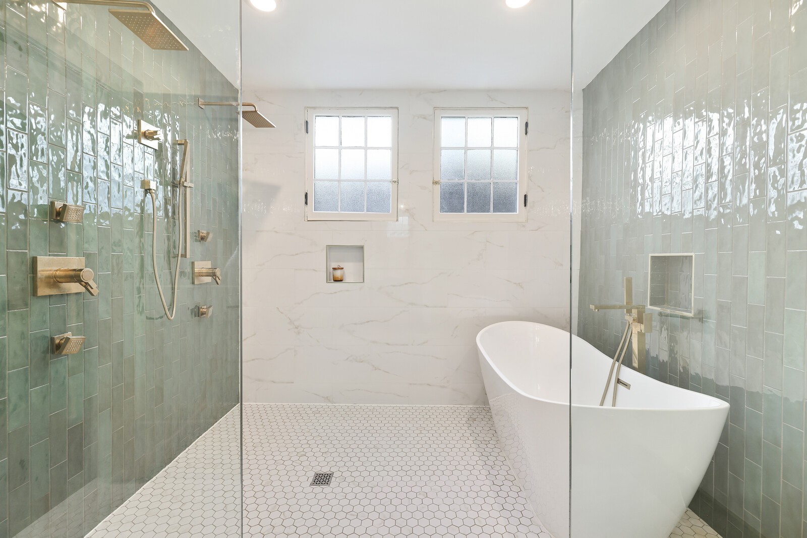 1408 Douglas Ave