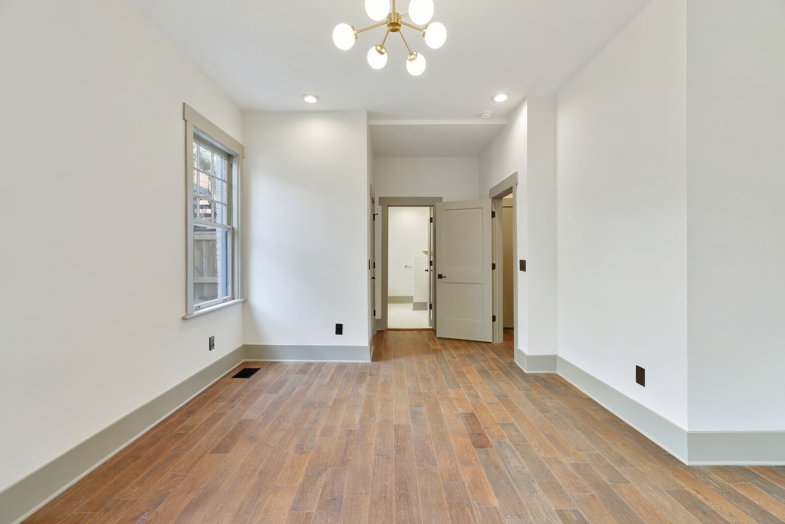 1408 Douglas Ave