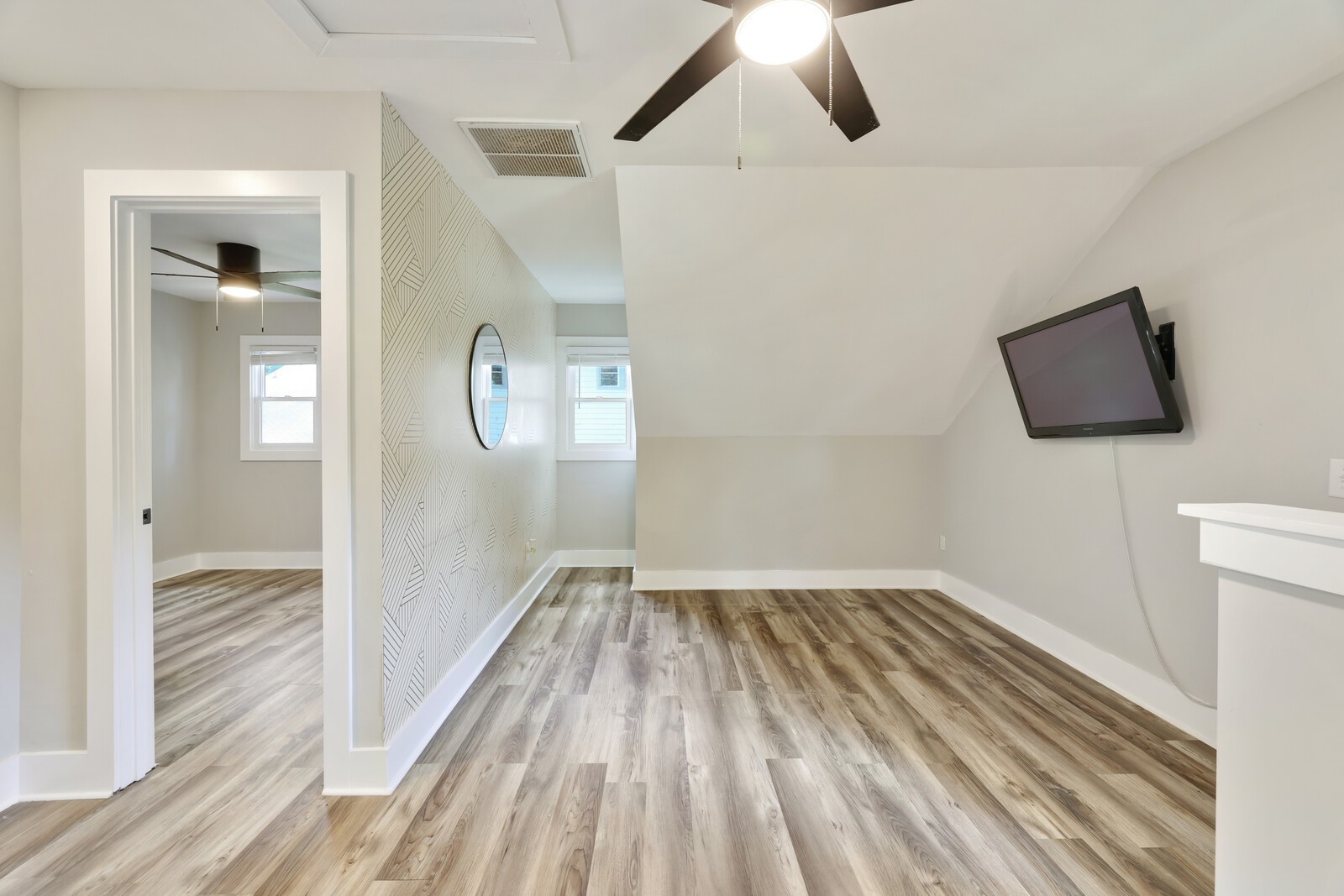 1408 Douglas Ave