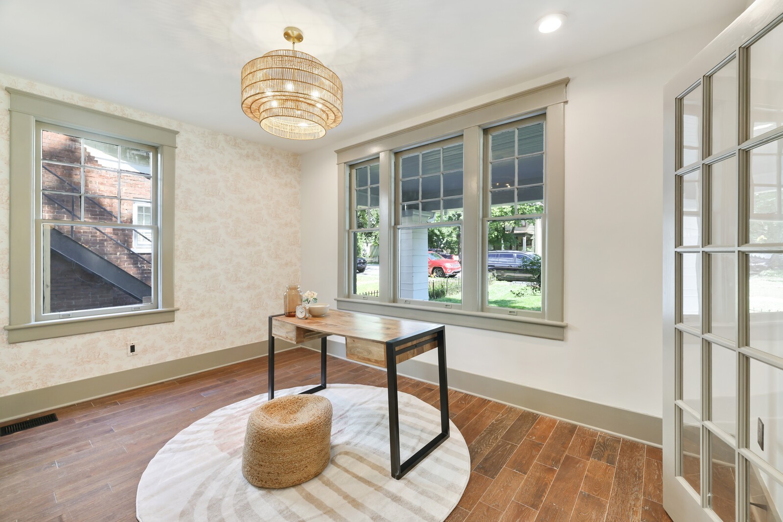 1408 Douglas Ave