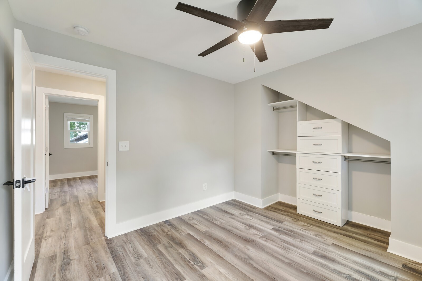 1408 Douglas Ave