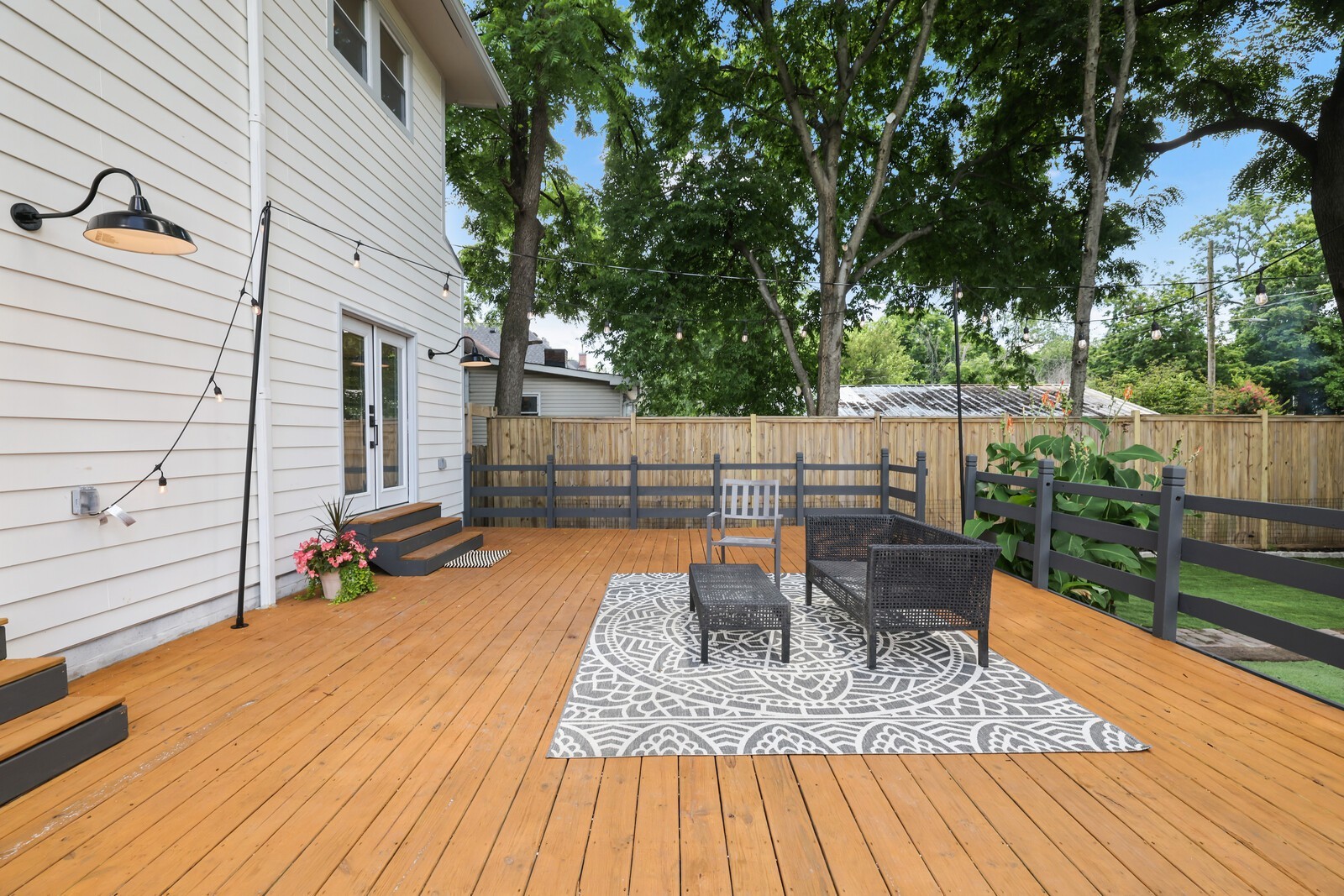 1408 Douglas Ave