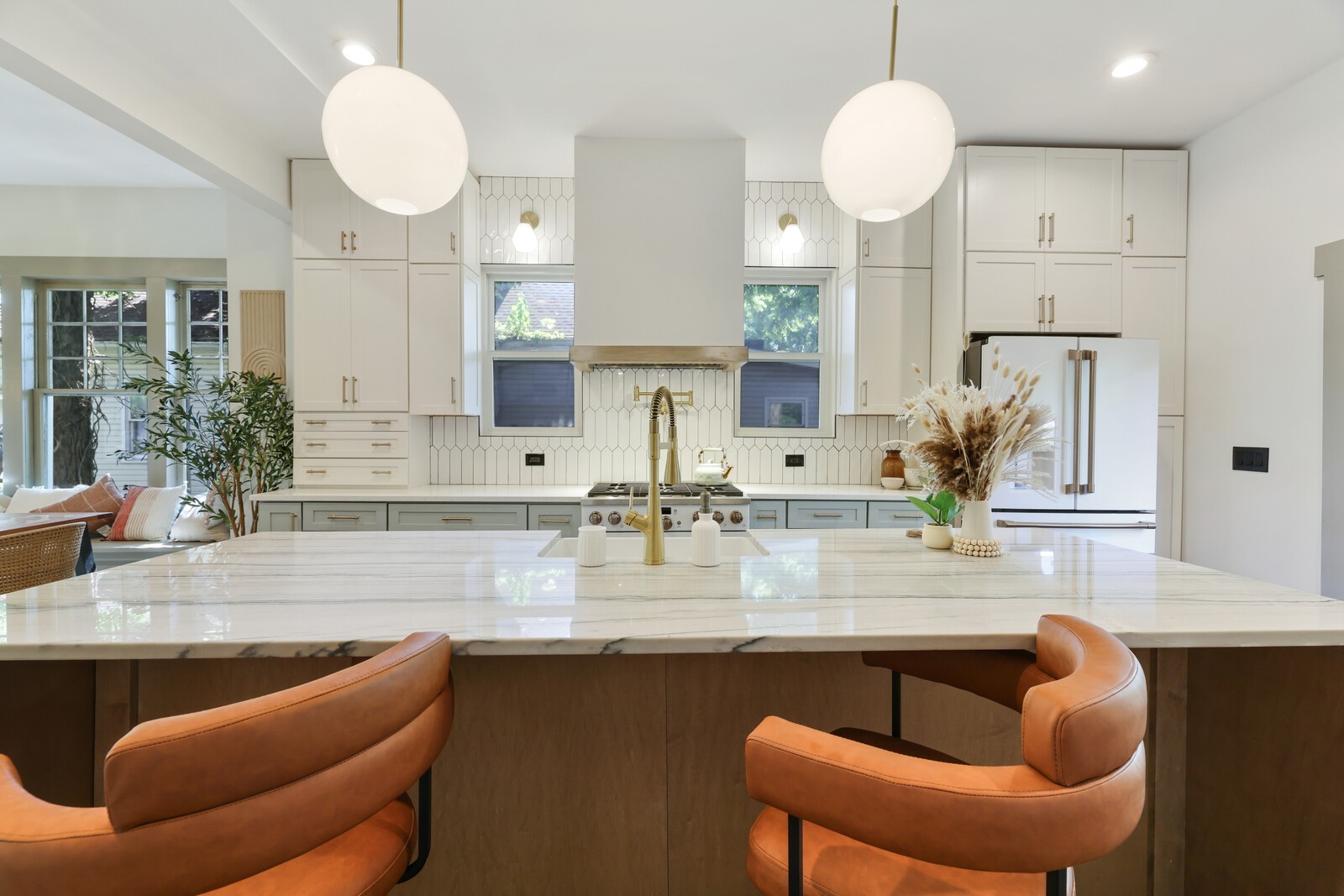 1408 Douglas Ave