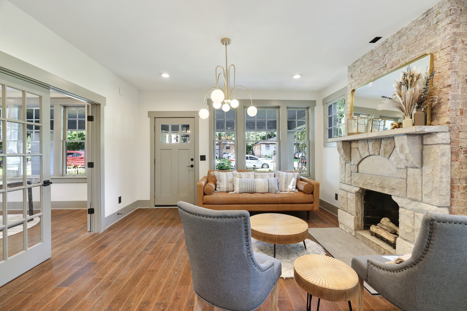 1408 Douglas Ave