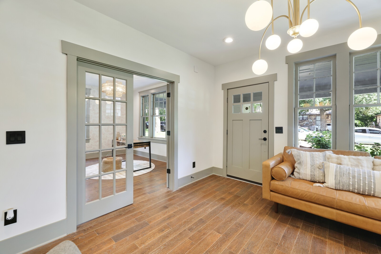 1408 Douglas Ave
