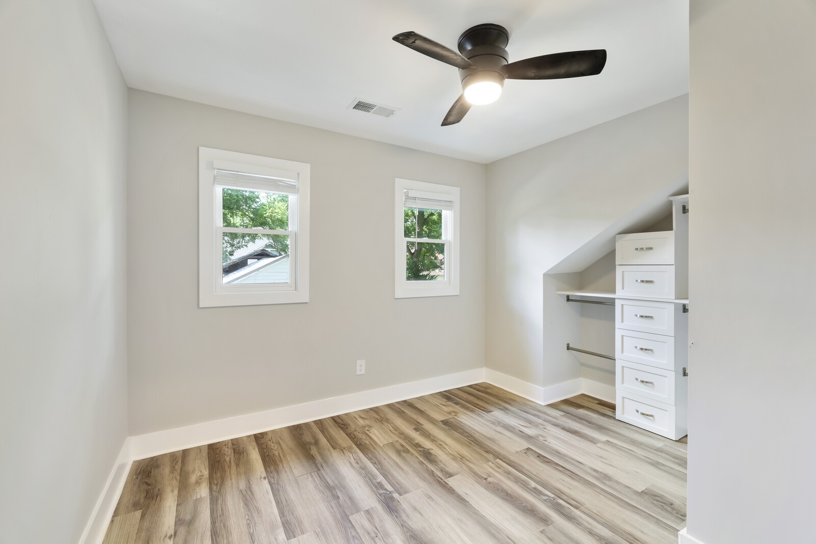 1408 Douglas Ave
