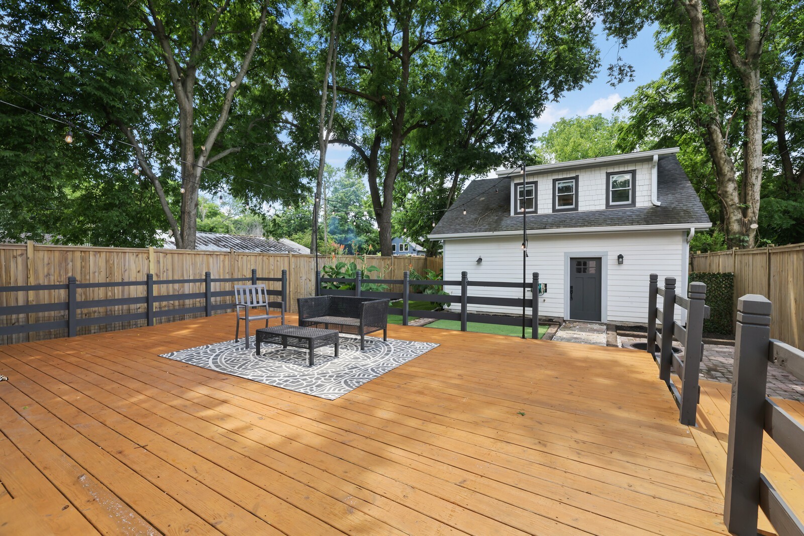 1408 Douglas Ave