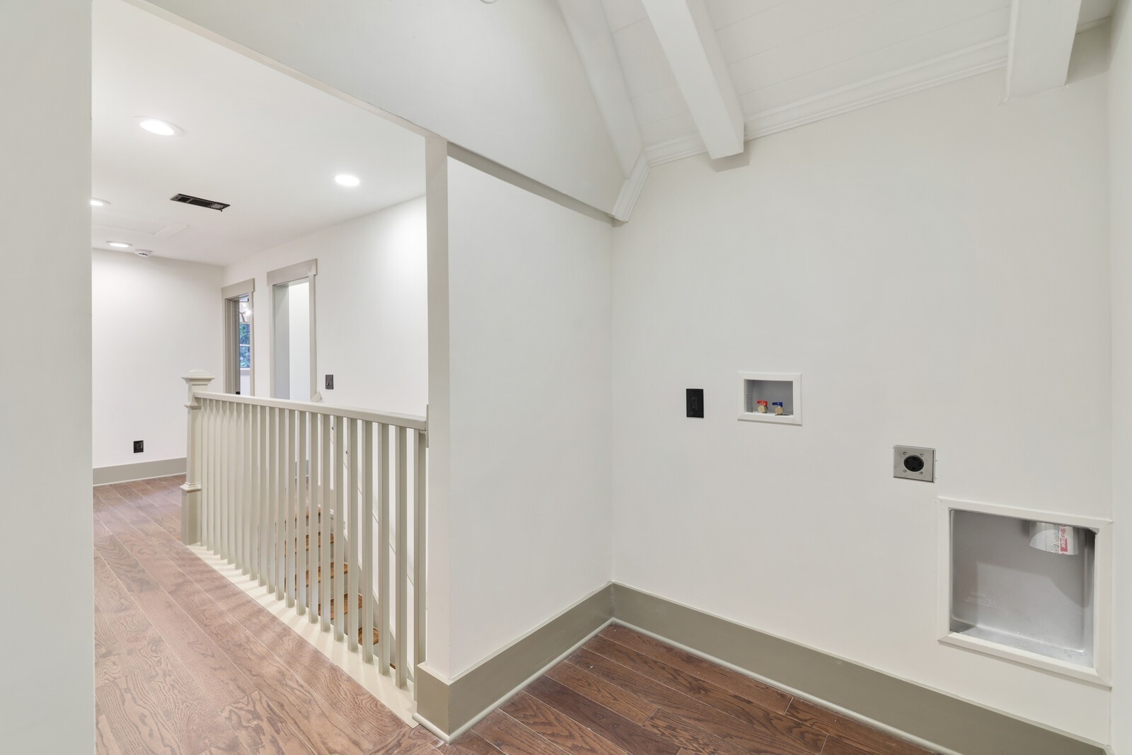 1408 Douglas Ave
