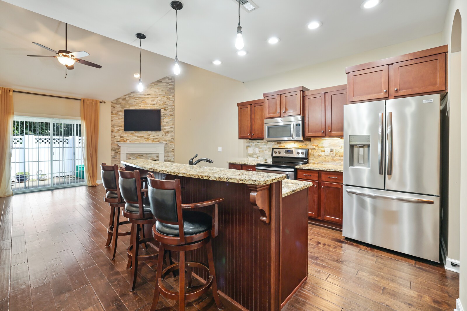 2342 N Tennessee Blvd Unit: 705