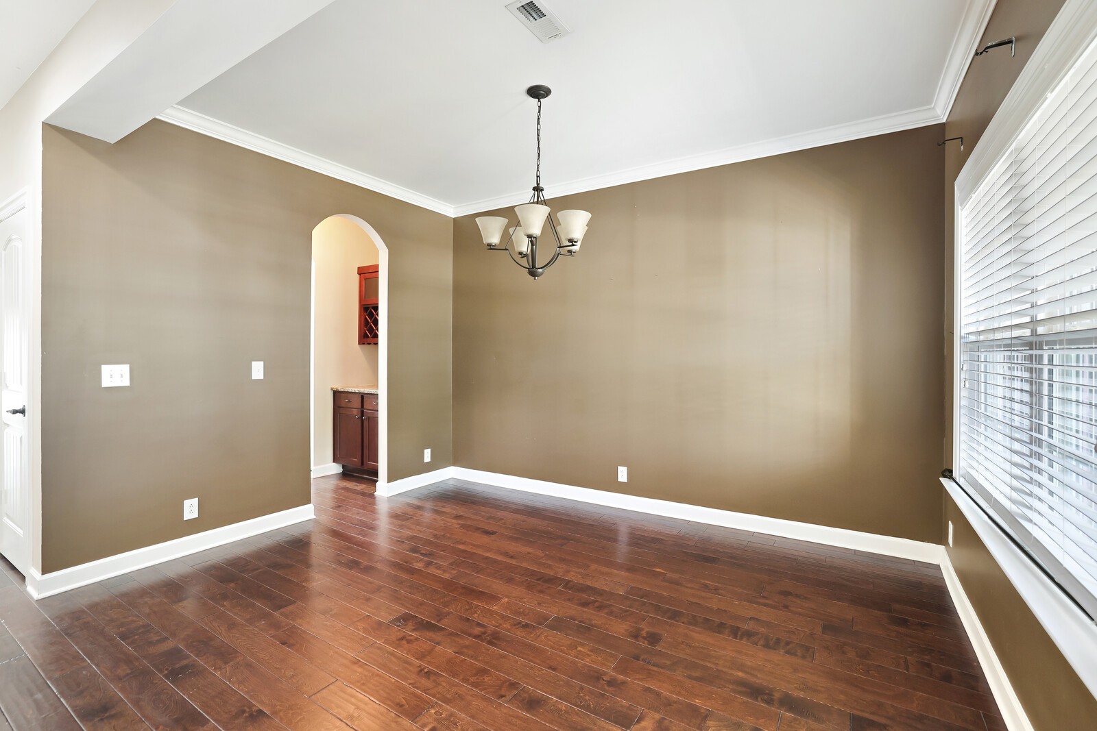 2342 N Tennessee Blvd Unit: 705