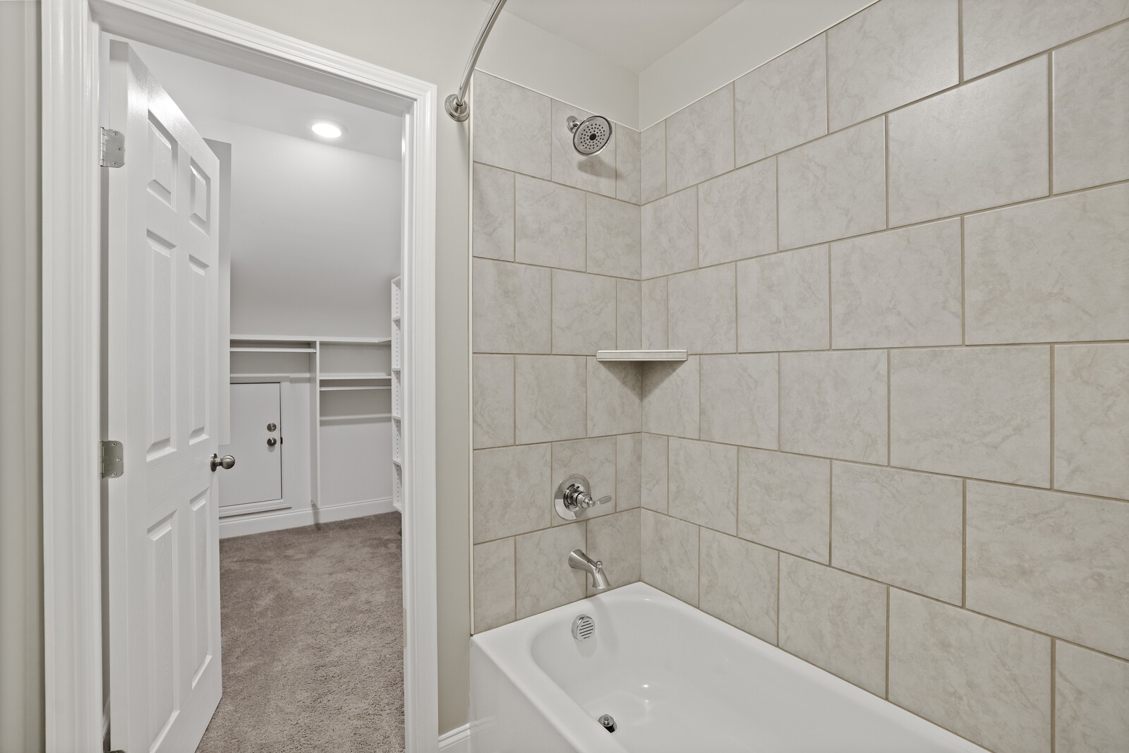 322 Madeira Pl