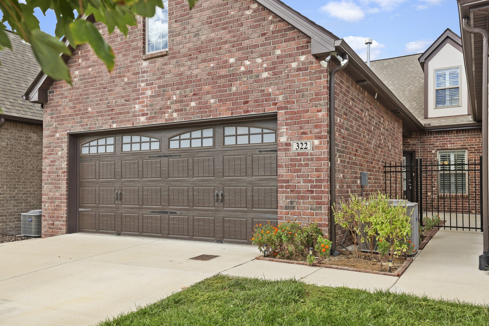 322 Madeira Pl