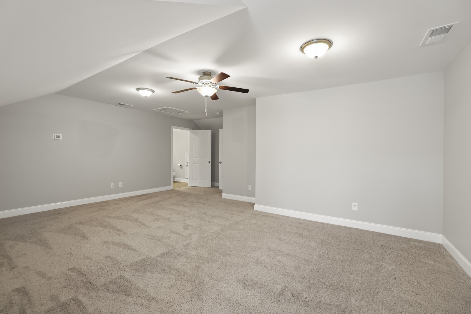 322 Madeira Pl