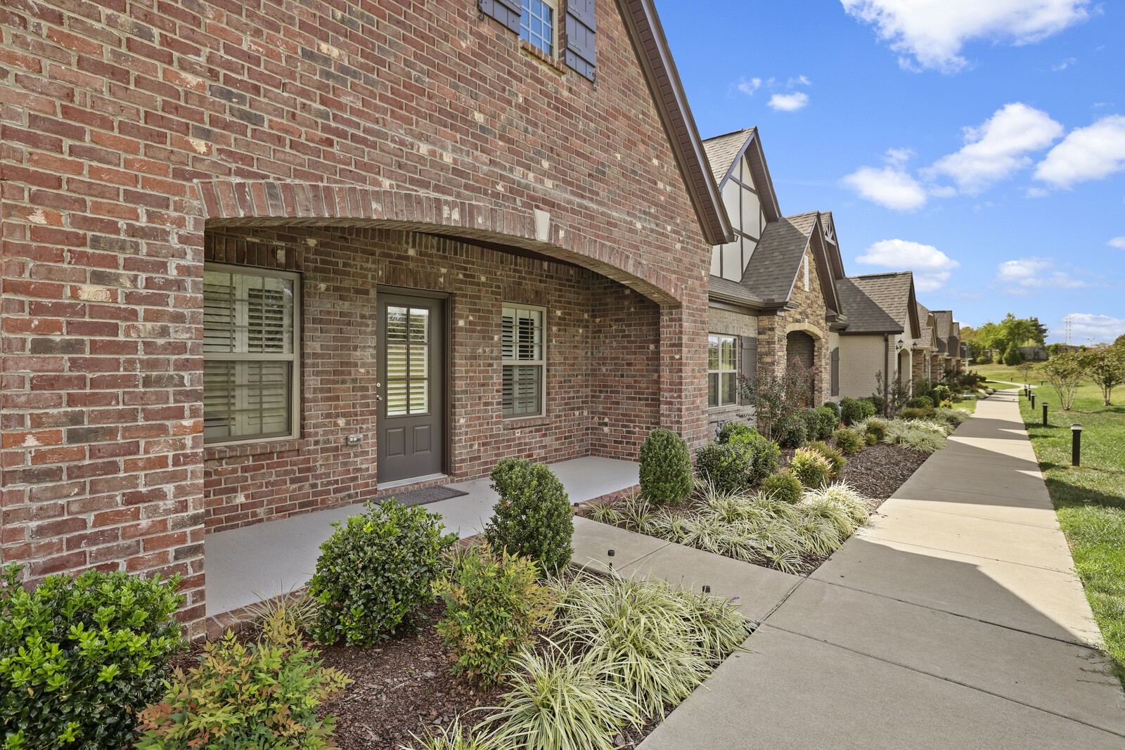322 Madeira Pl