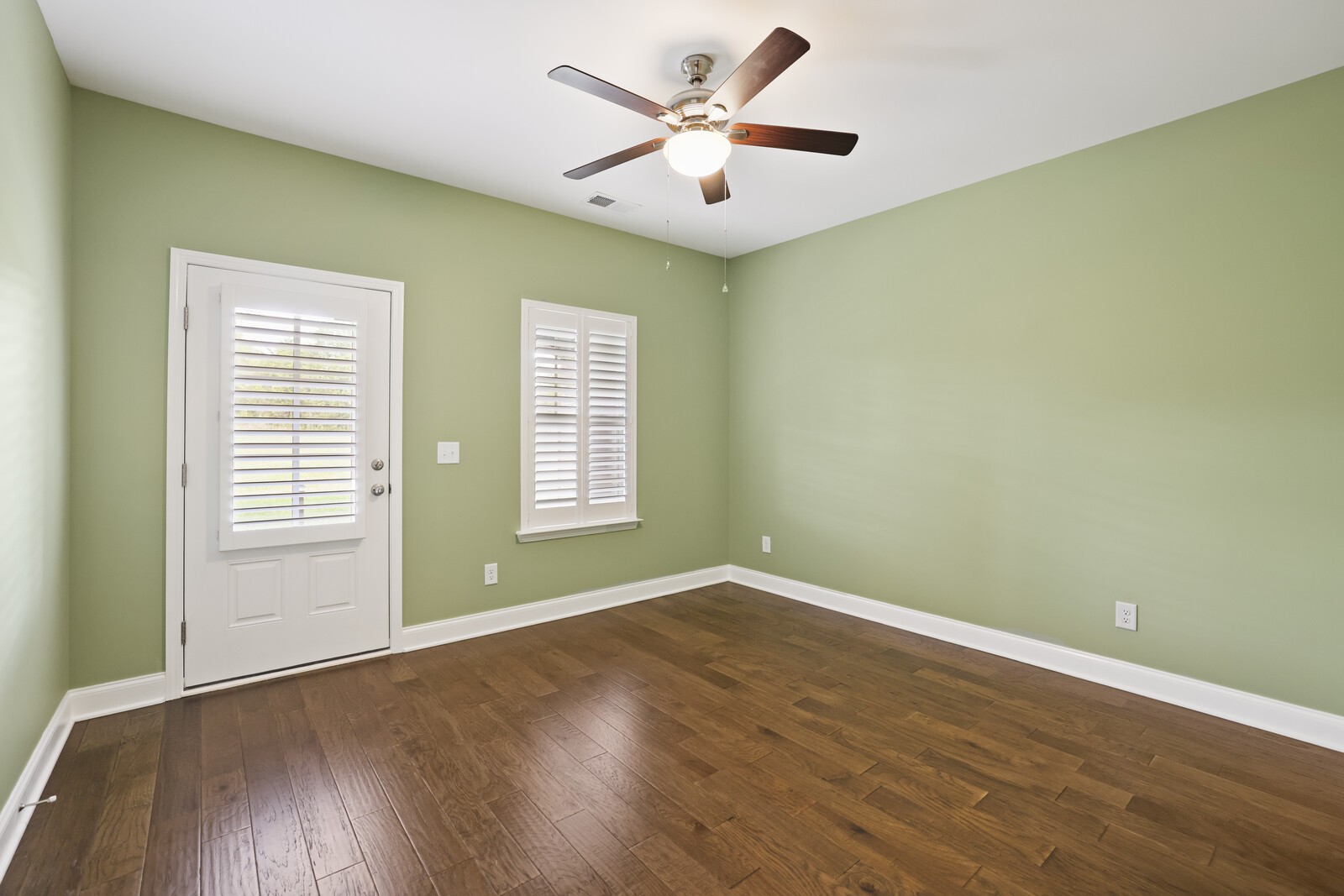 322 Madeira Pl