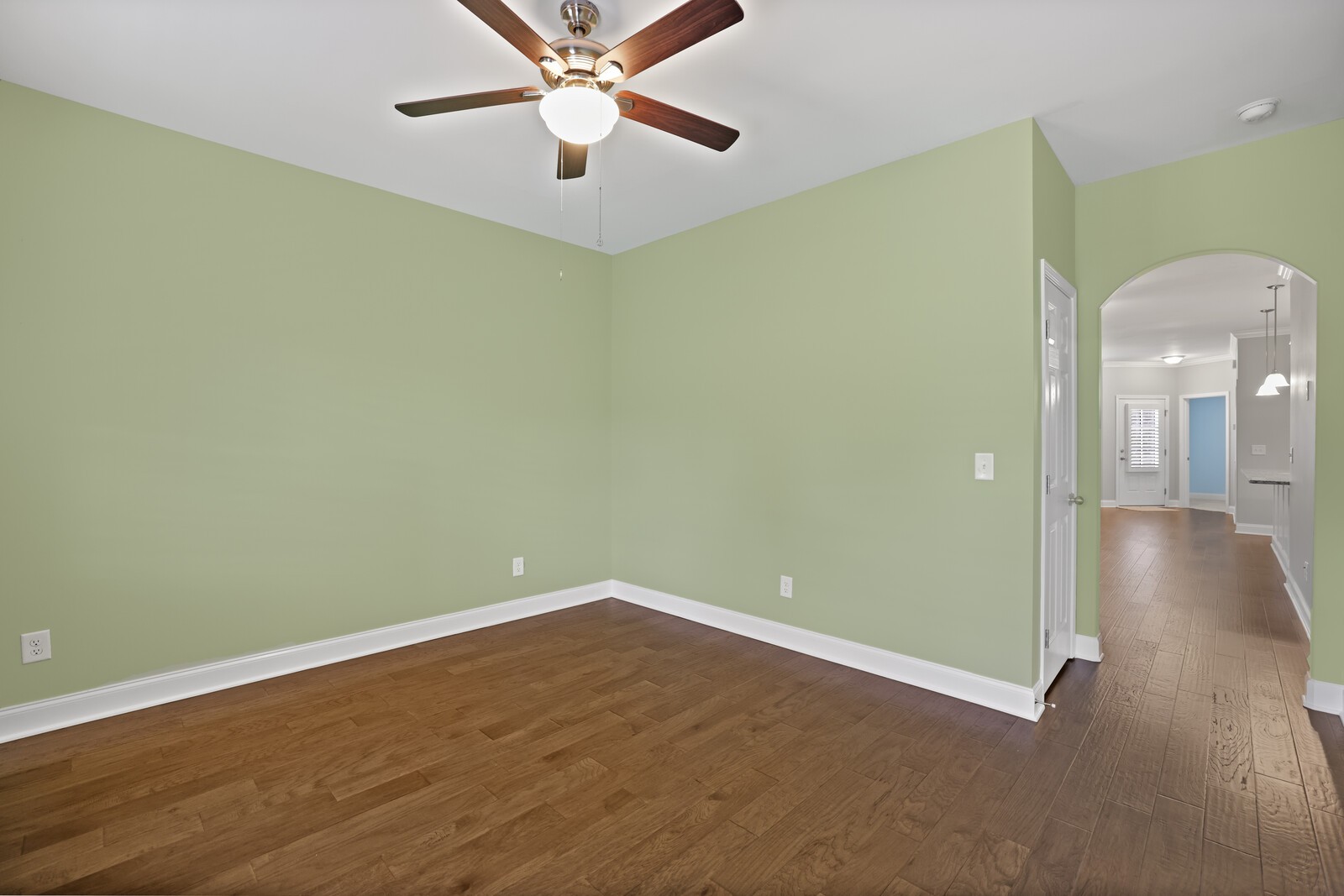 322 Madeira Pl