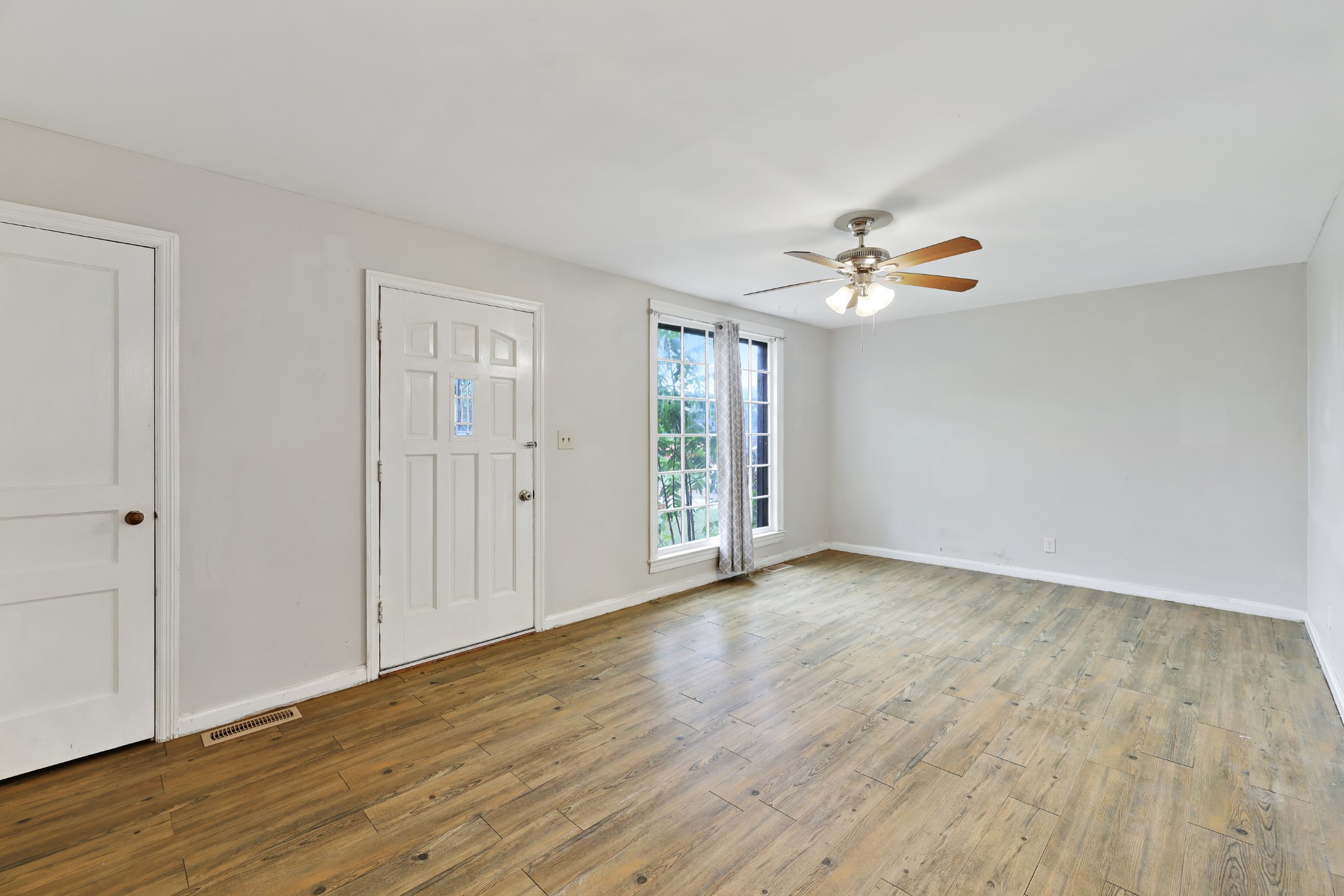 723 Yowell Ave