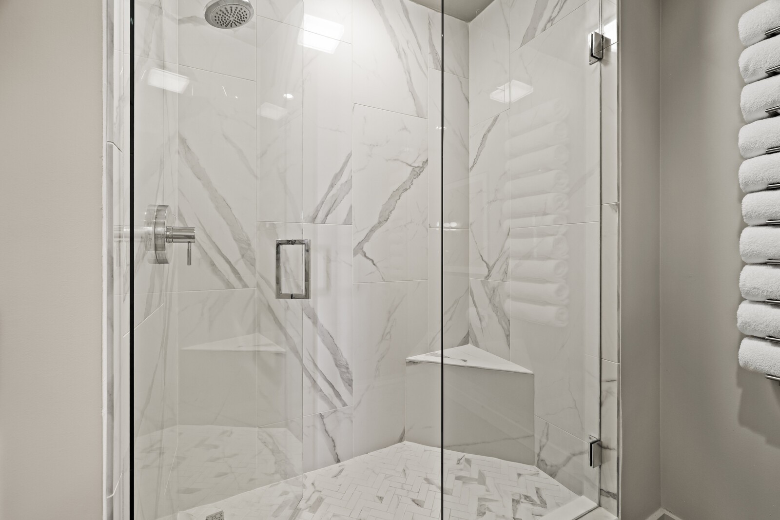 600 12th Ave S Unit: 305