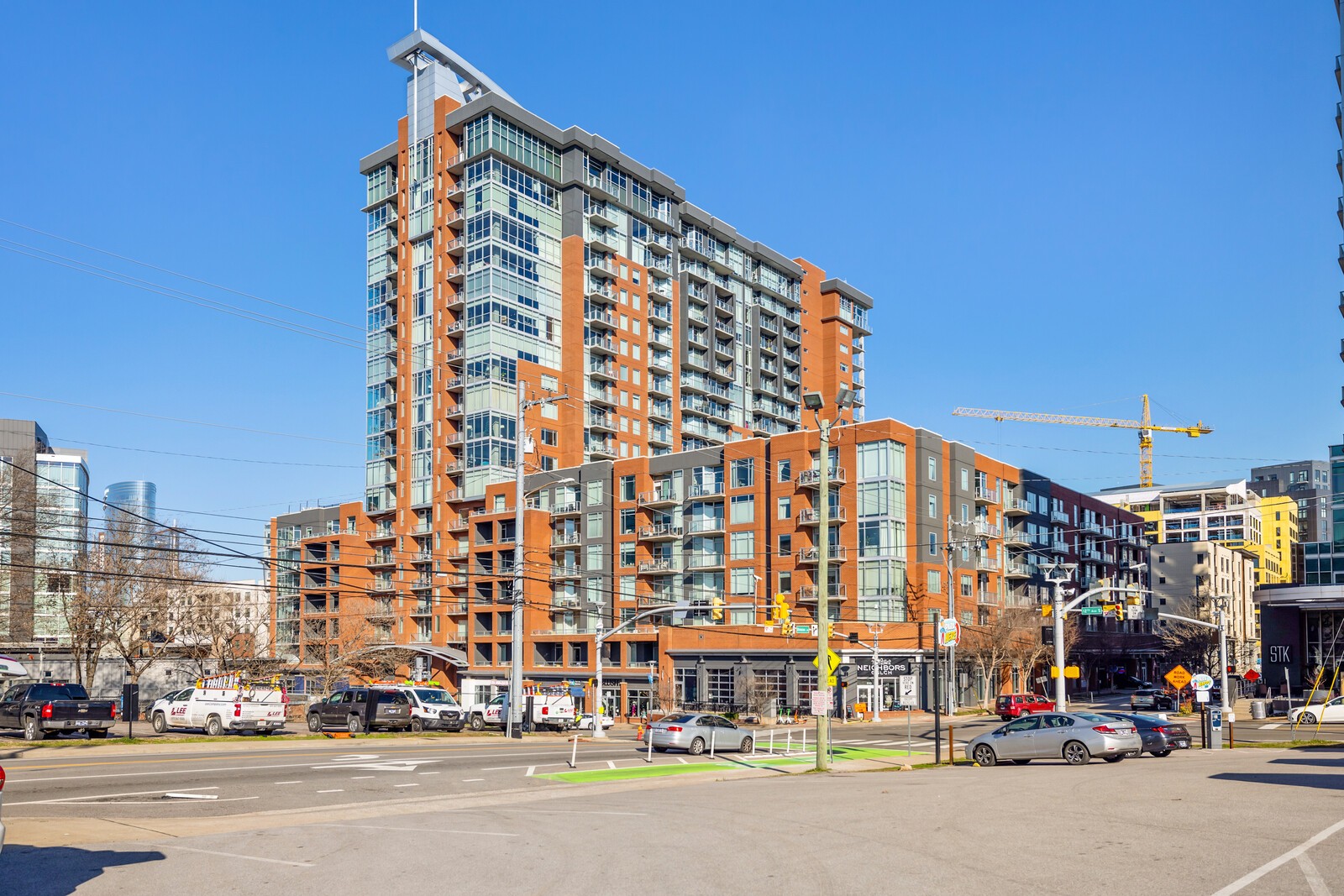 600 12th Ave S Unit: 305