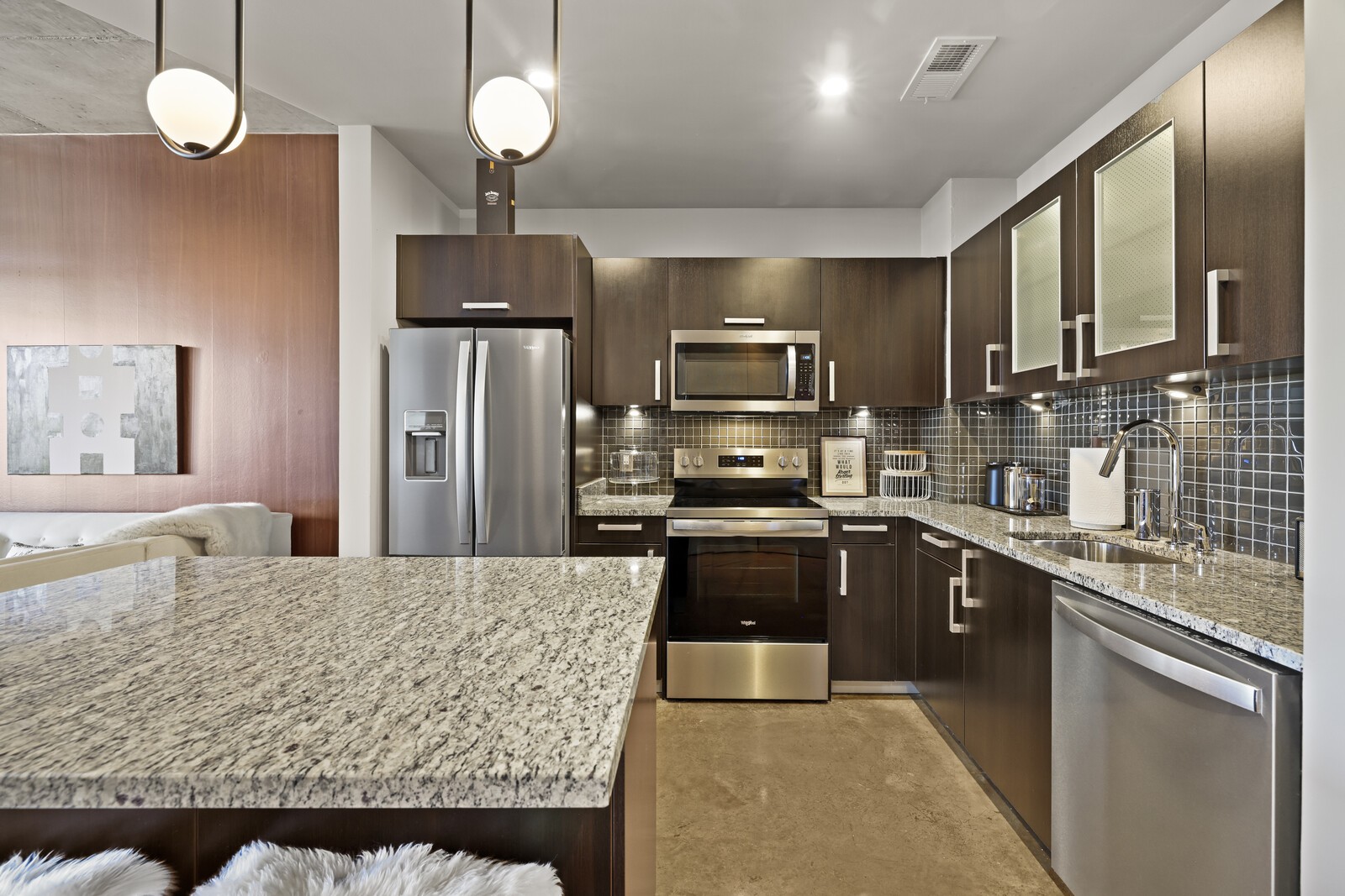 600 12th Ave S Unit: 305