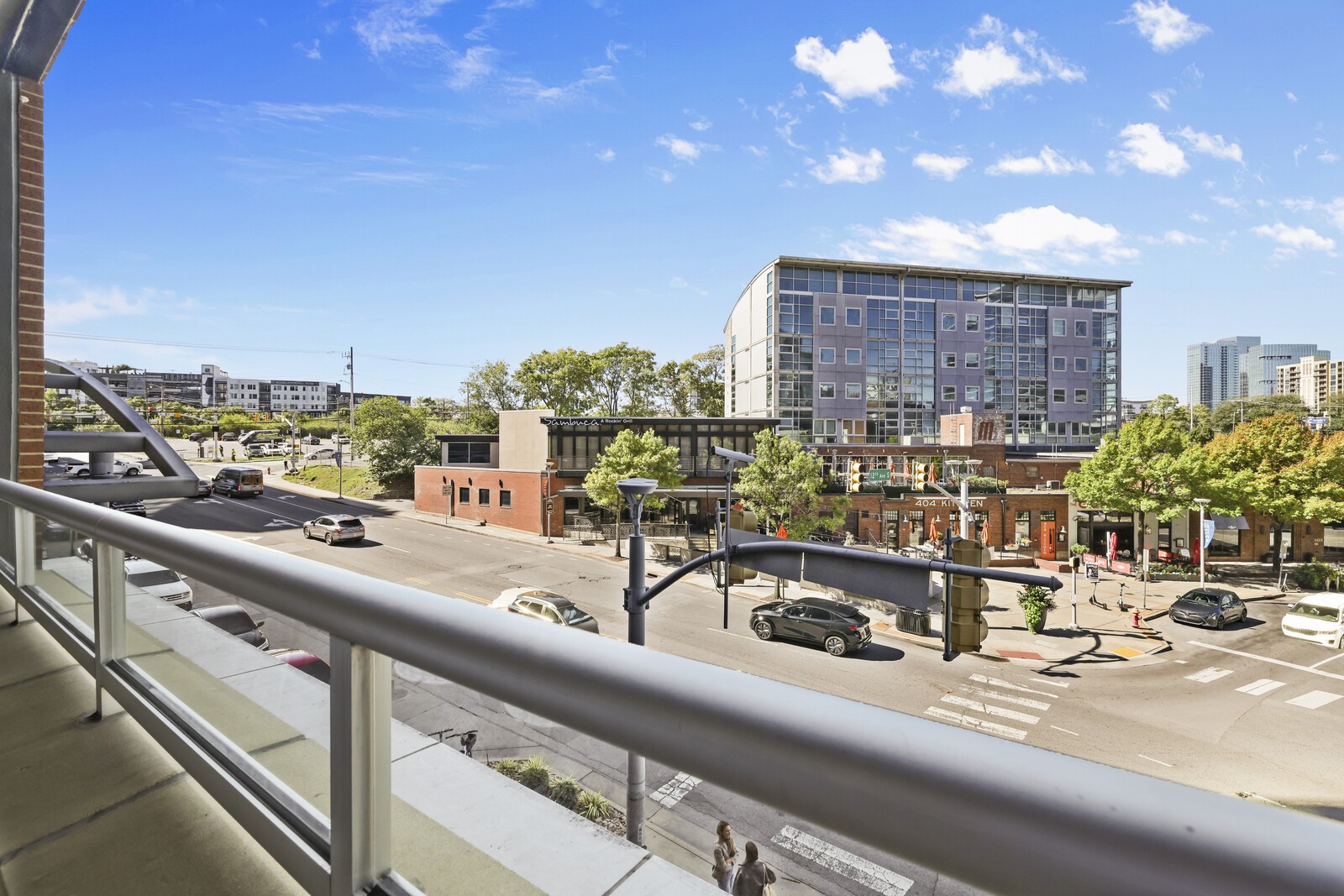 600 12th Ave S Unit: 305
