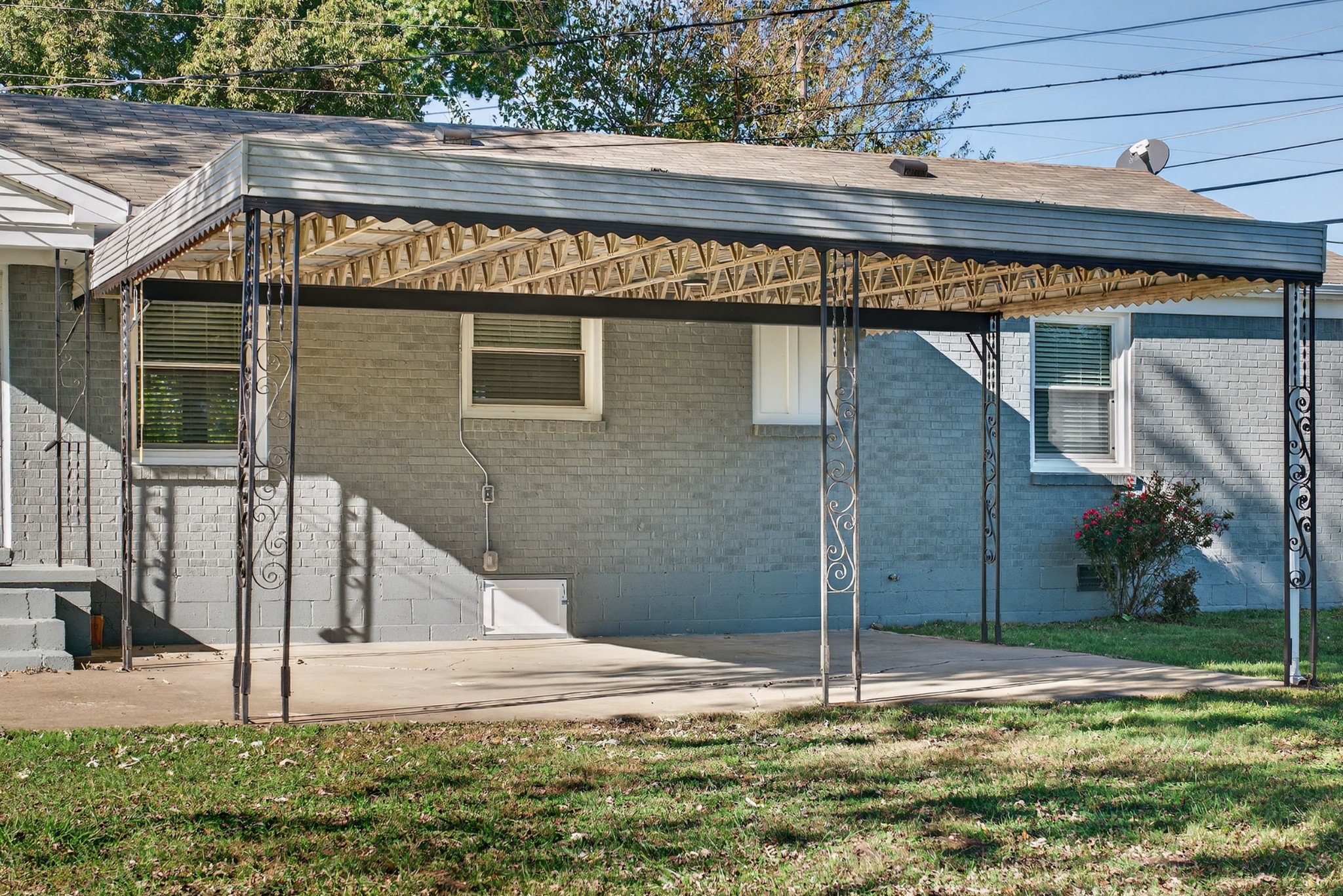 403 W Hite St