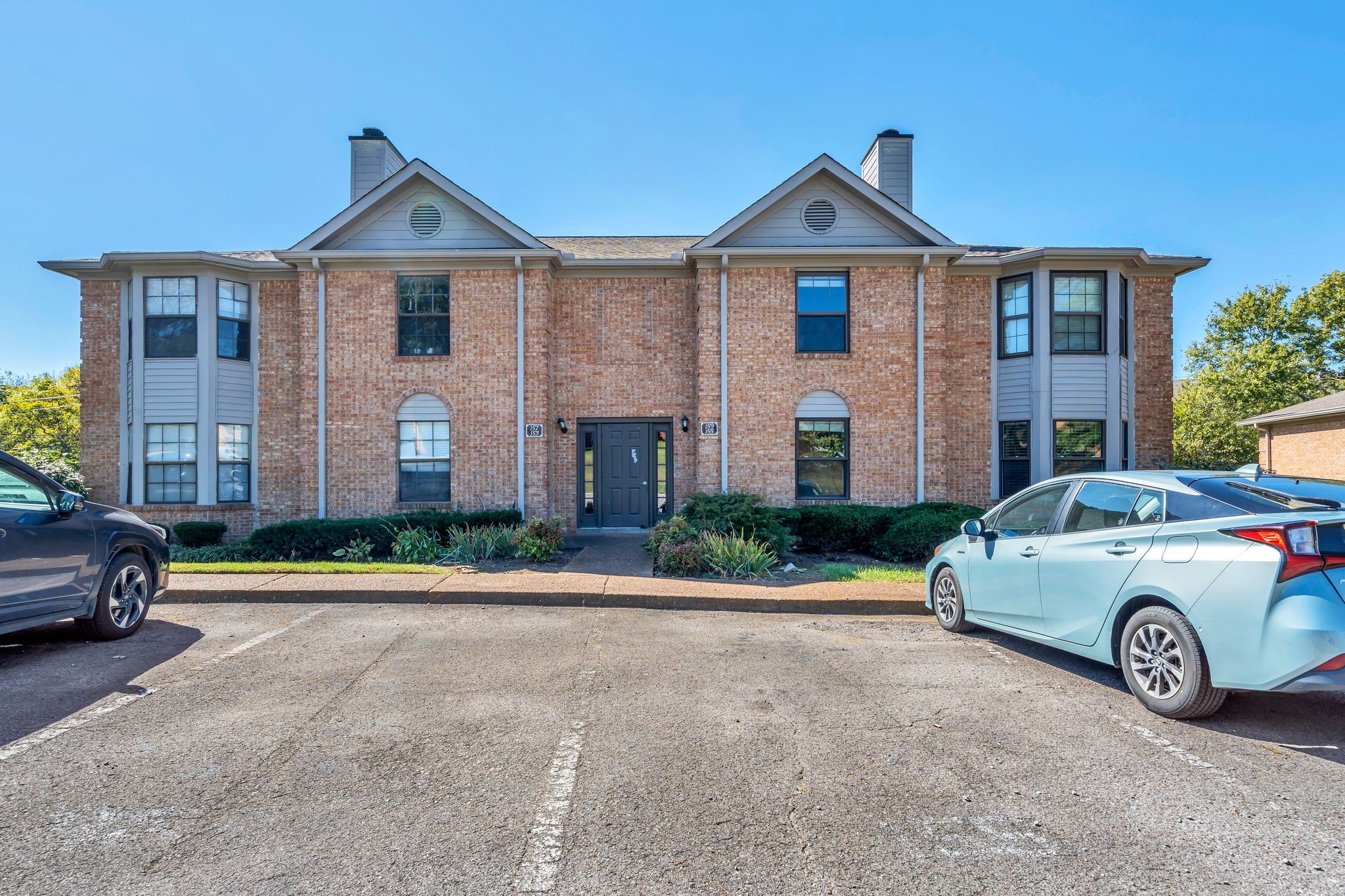 155 Ellington Pl