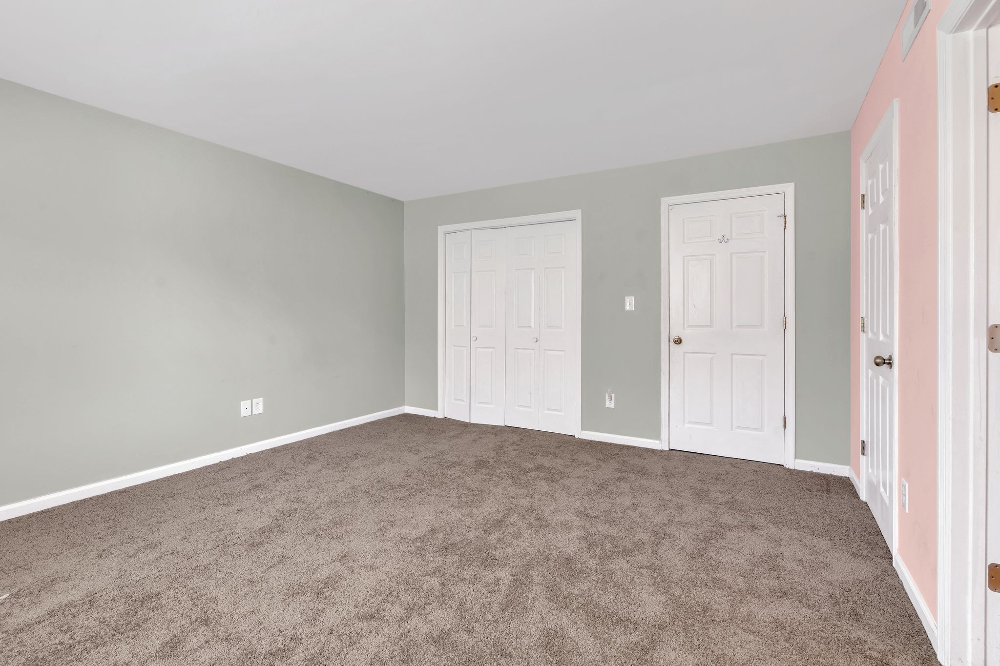 155 Ellington Pl