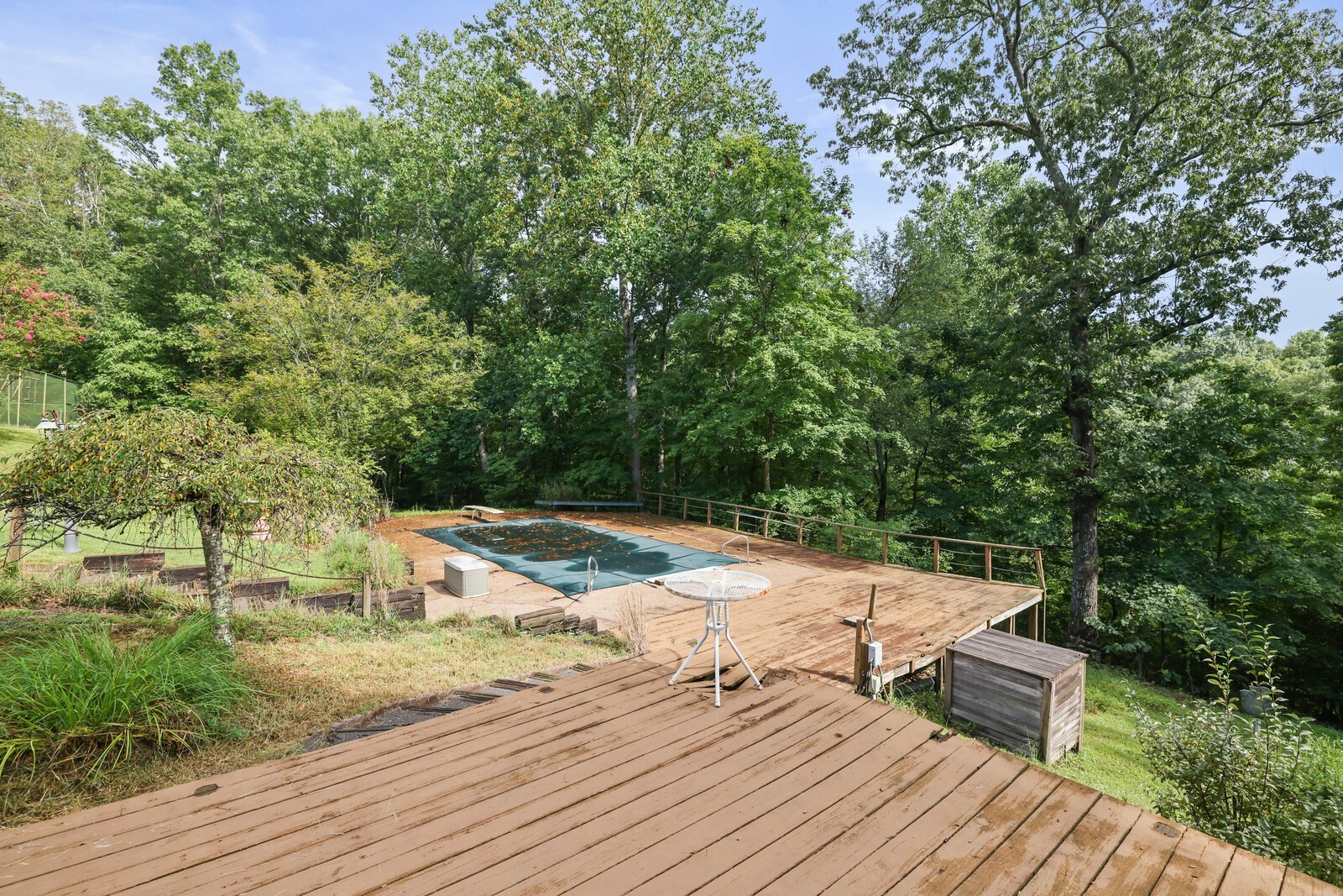 8019 Ridgewood Rd