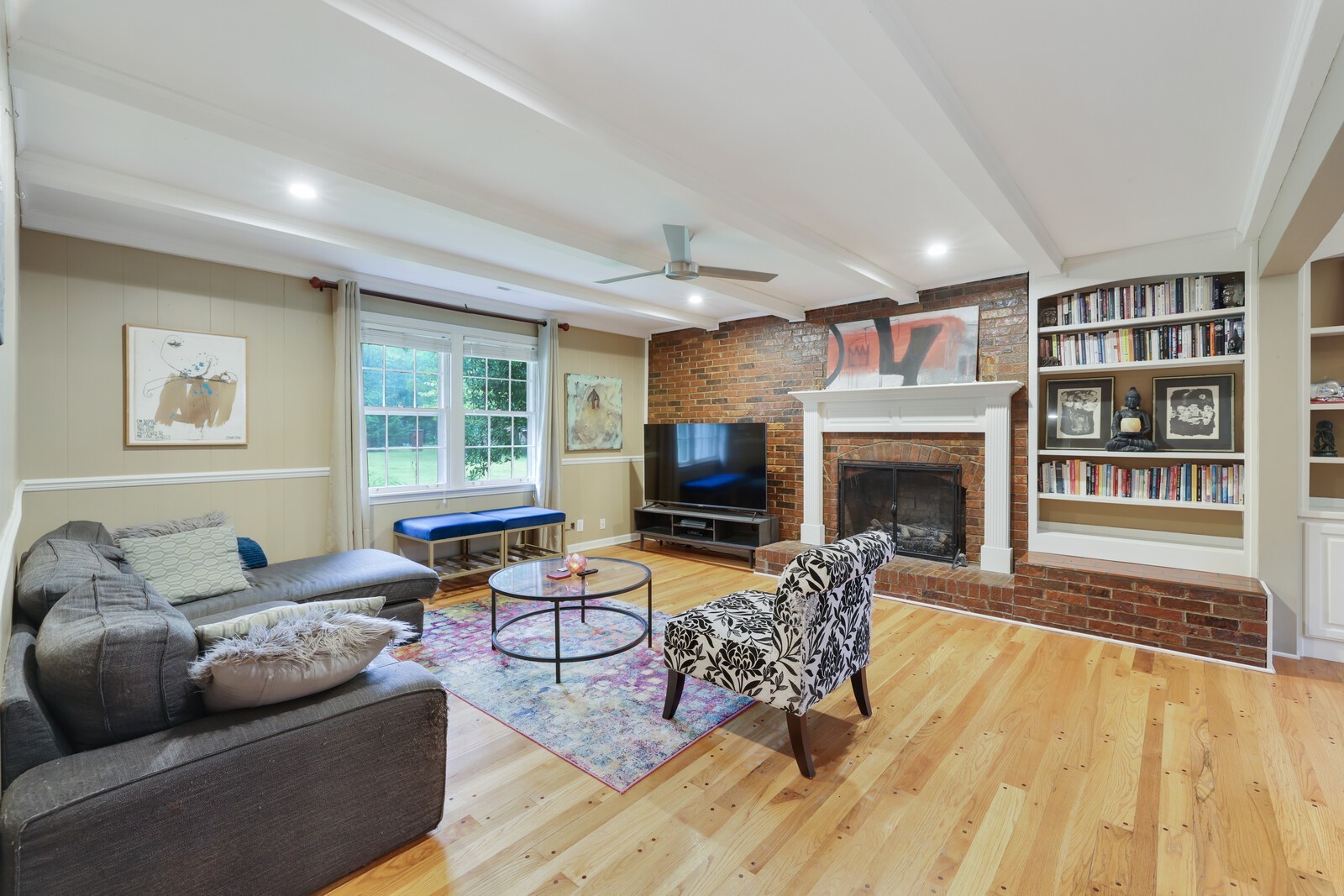 8019 Ridgewood Rd