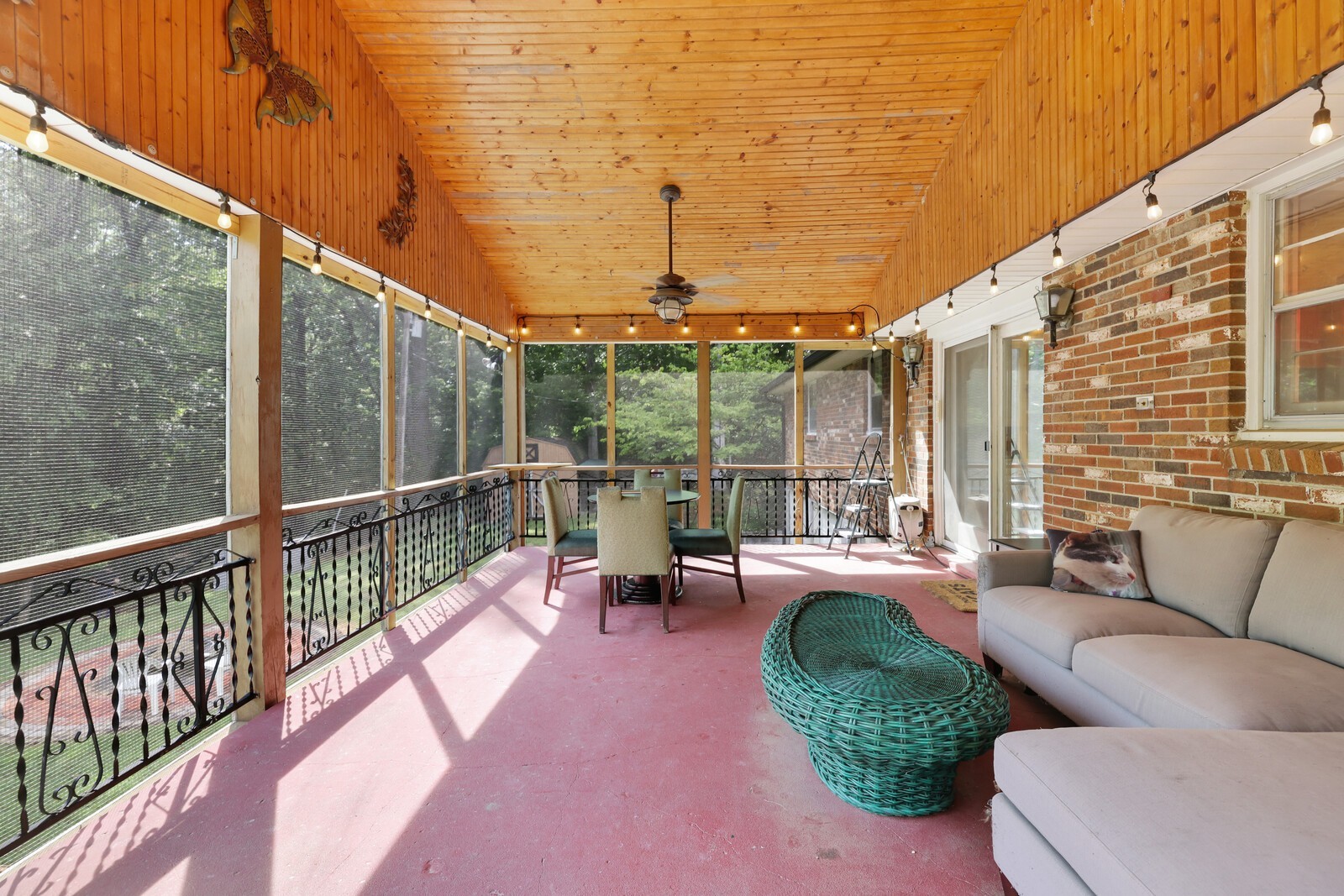 8019 Ridgewood Rd