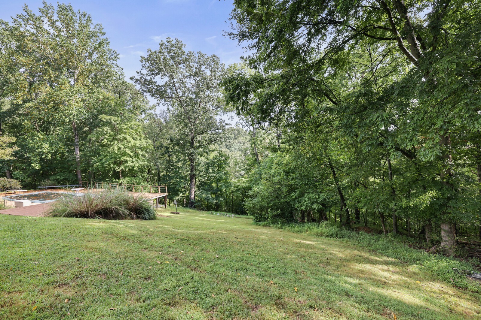8019 Ridgewood Rd