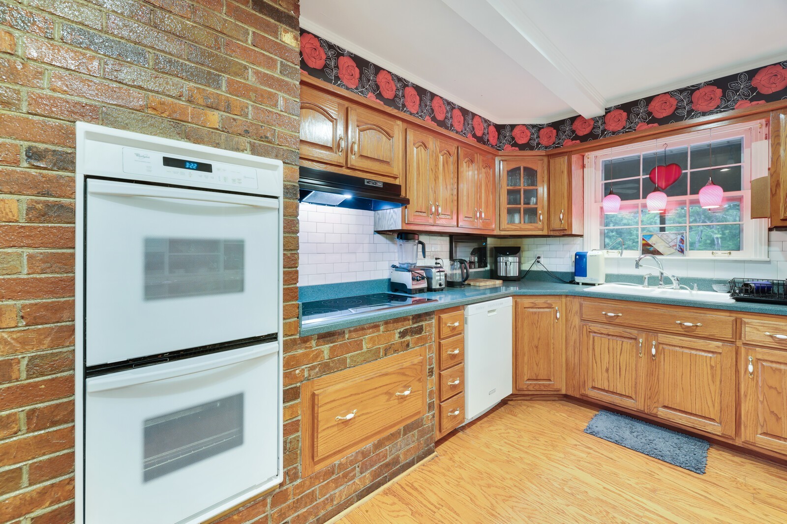 8019 Ridgewood Rd