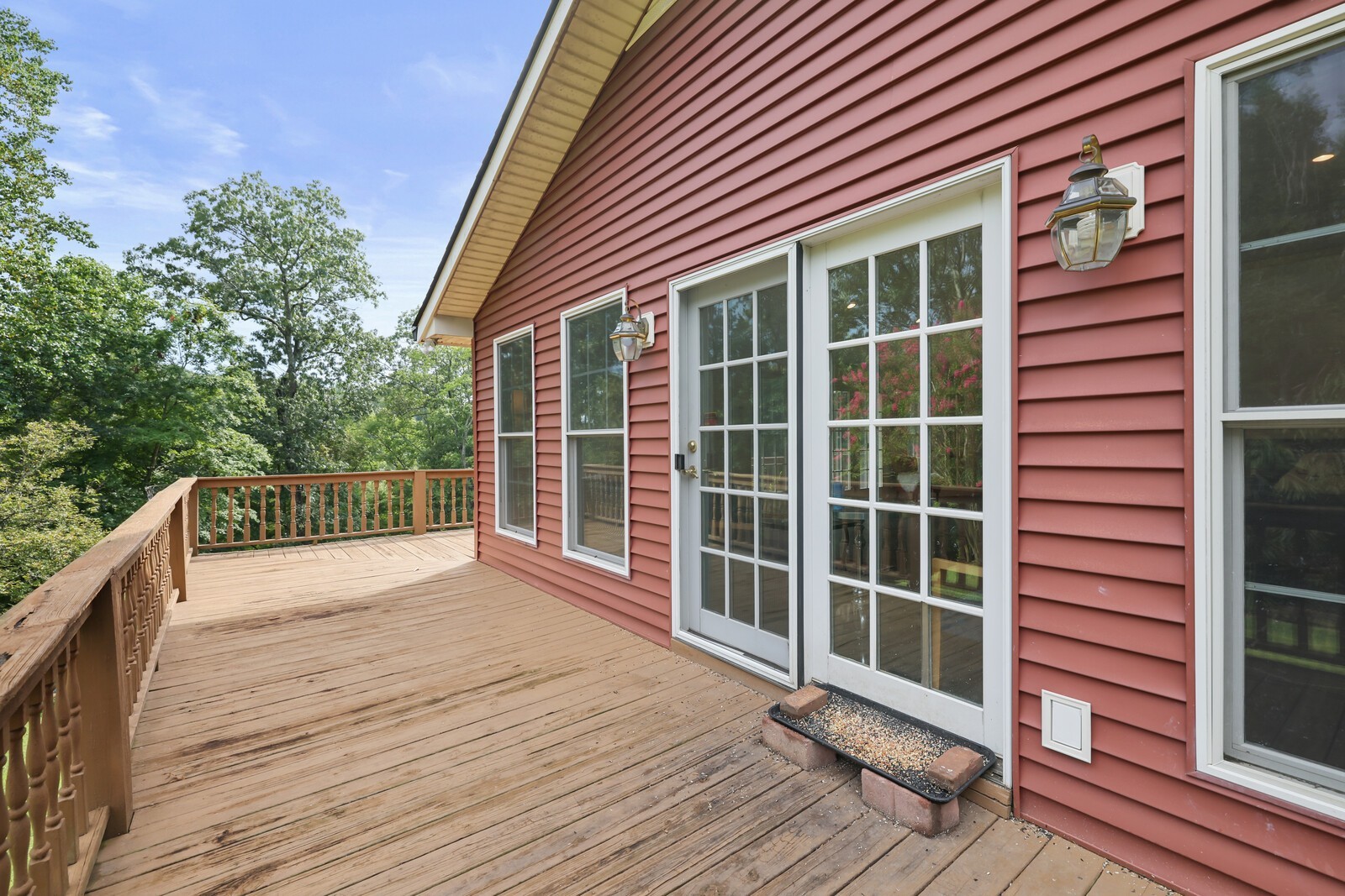 8019 Ridgewood Rd