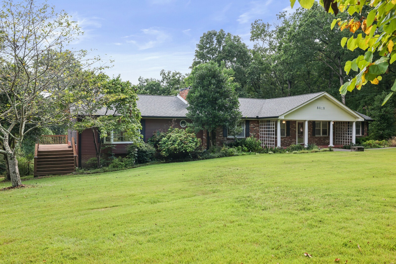 8019 Ridgewood Rd