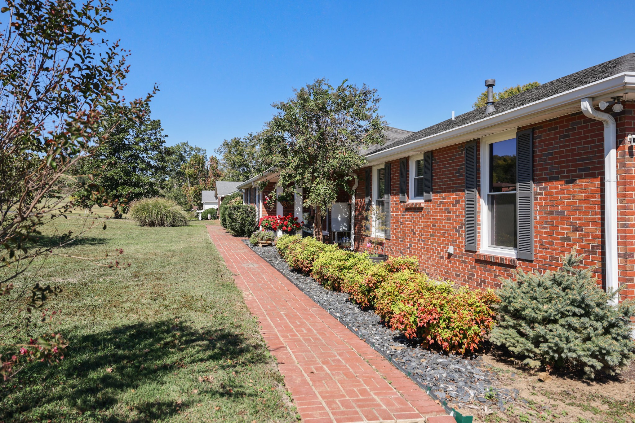 309 Highland Heights Dr