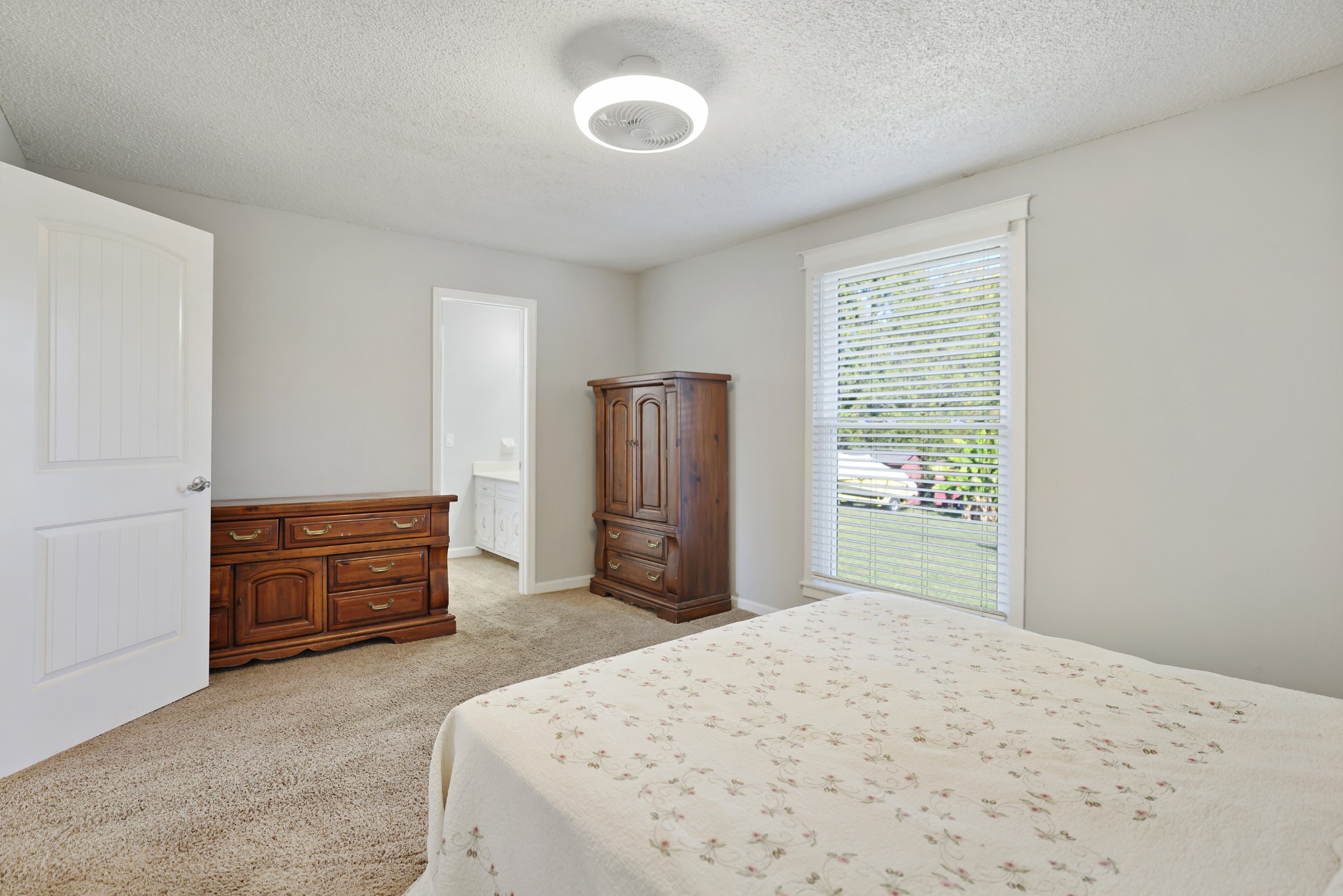 309 Highland Heights Dr